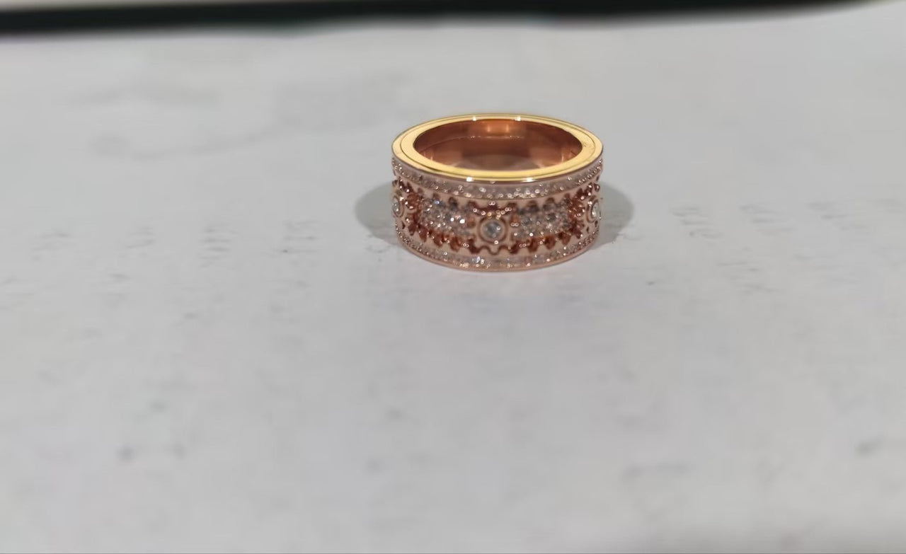Inlaid stone inlaid with gypsophila diamond rotating gear ring - Epic Trends and Gifts - Rings - Inlaid stone inlaid with gypsophila diamond rotating gear ring - Epic Trends and Gifts - Inlaid stone inlaid with gypsophila diamond rotating gear ring - Inlaid stone inlaid with gypsophila diamond rotating gear ring